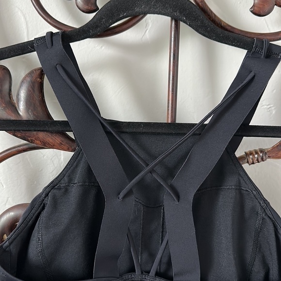 Lululemon Strong at Heart Sports Bras - Picture 6 of 12
